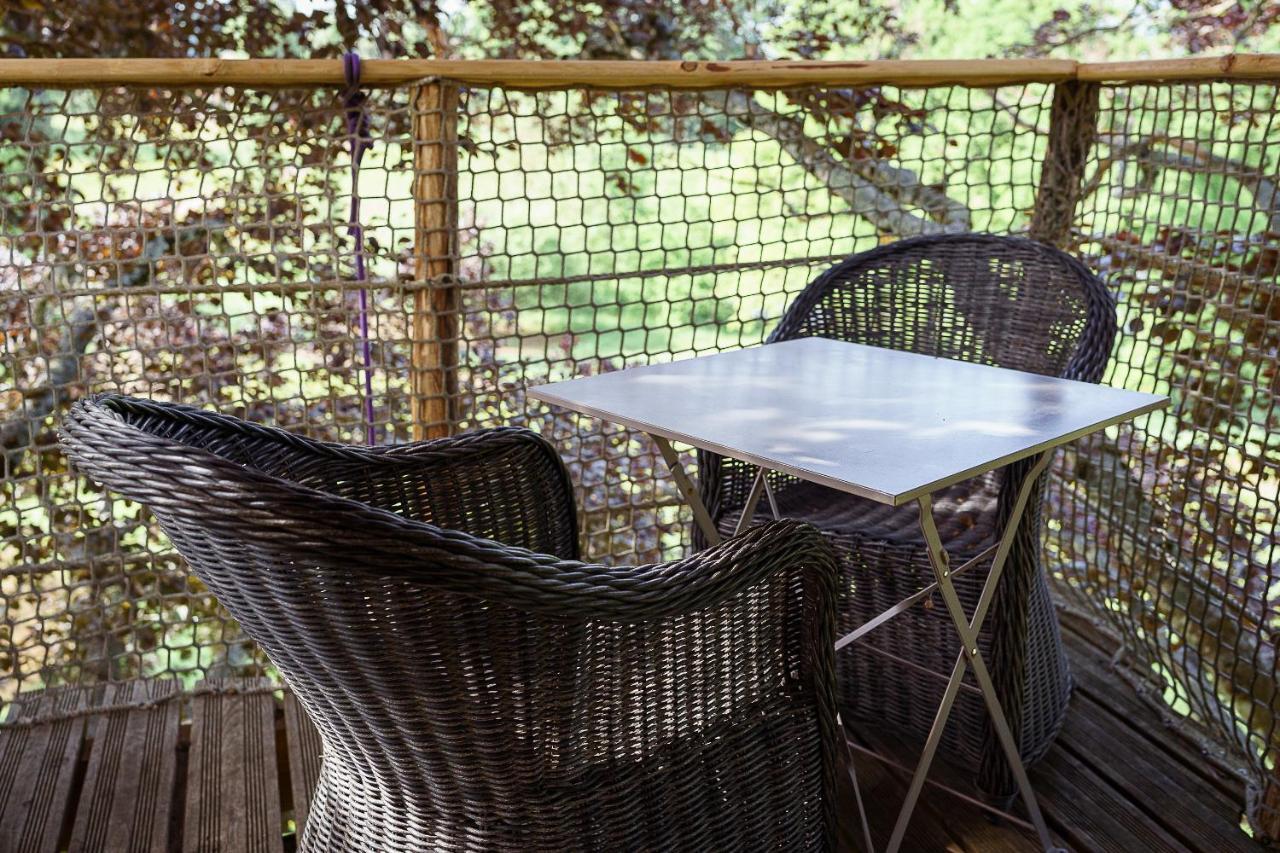 Cabane Perchee Dans Les Arbres Saint-Hilaire-en-Morvan 外观 照片