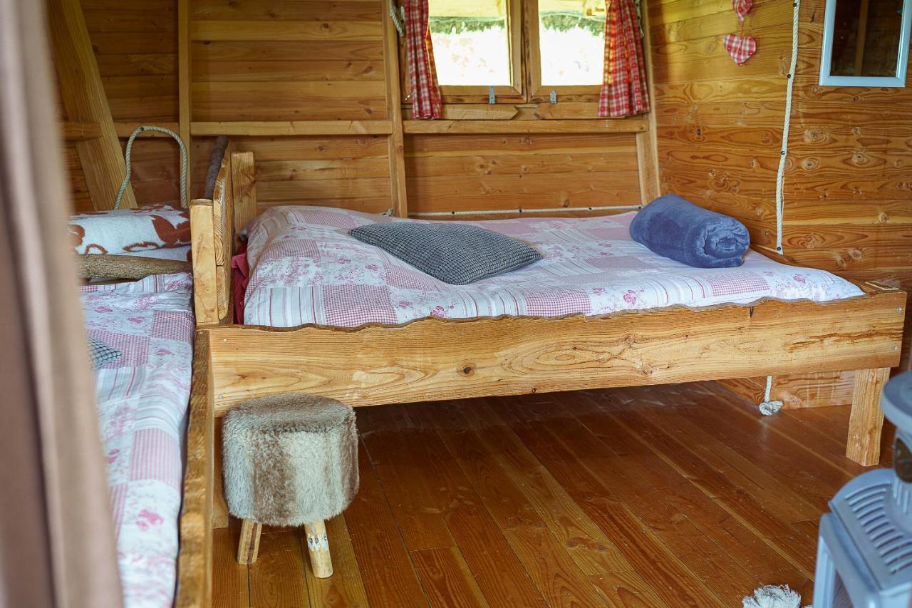 Cabane Perchee Dans Les Arbres Saint-Hilaire-en-Morvan 外观 照片