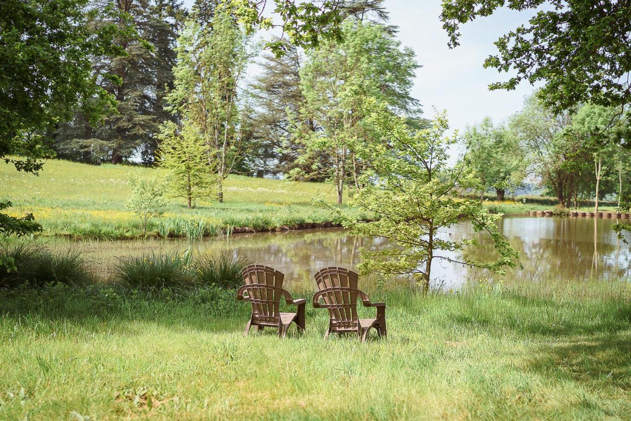 Cabane Perchee Dans Les Arbres Saint-Hilaire-en-Morvan 外观 照片