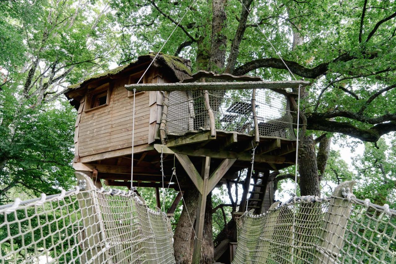 Cabane Perchee Dans Les Arbres Saint-Hilaire-en-Morvan 外观 照片