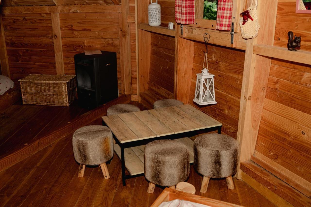 Cabane Perchee Dans Les Arbres Saint-Hilaire-en-Morvan 外观 照片