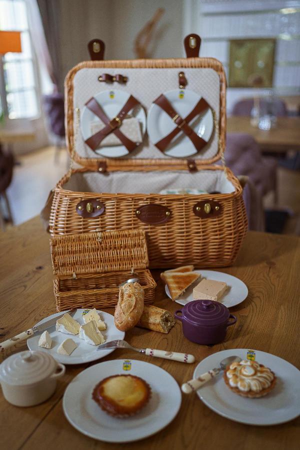 Cabane Perchee Dans Les Arbres Saint-Hilaire-en-Morvan 外观 照片